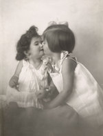 Zwei kleine Mädchen