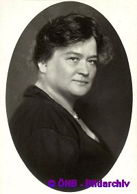 Adelheid Popp