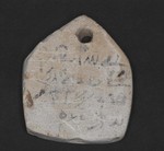 Mumienetikett aus Kalkstein mit demotischer Aufschrift