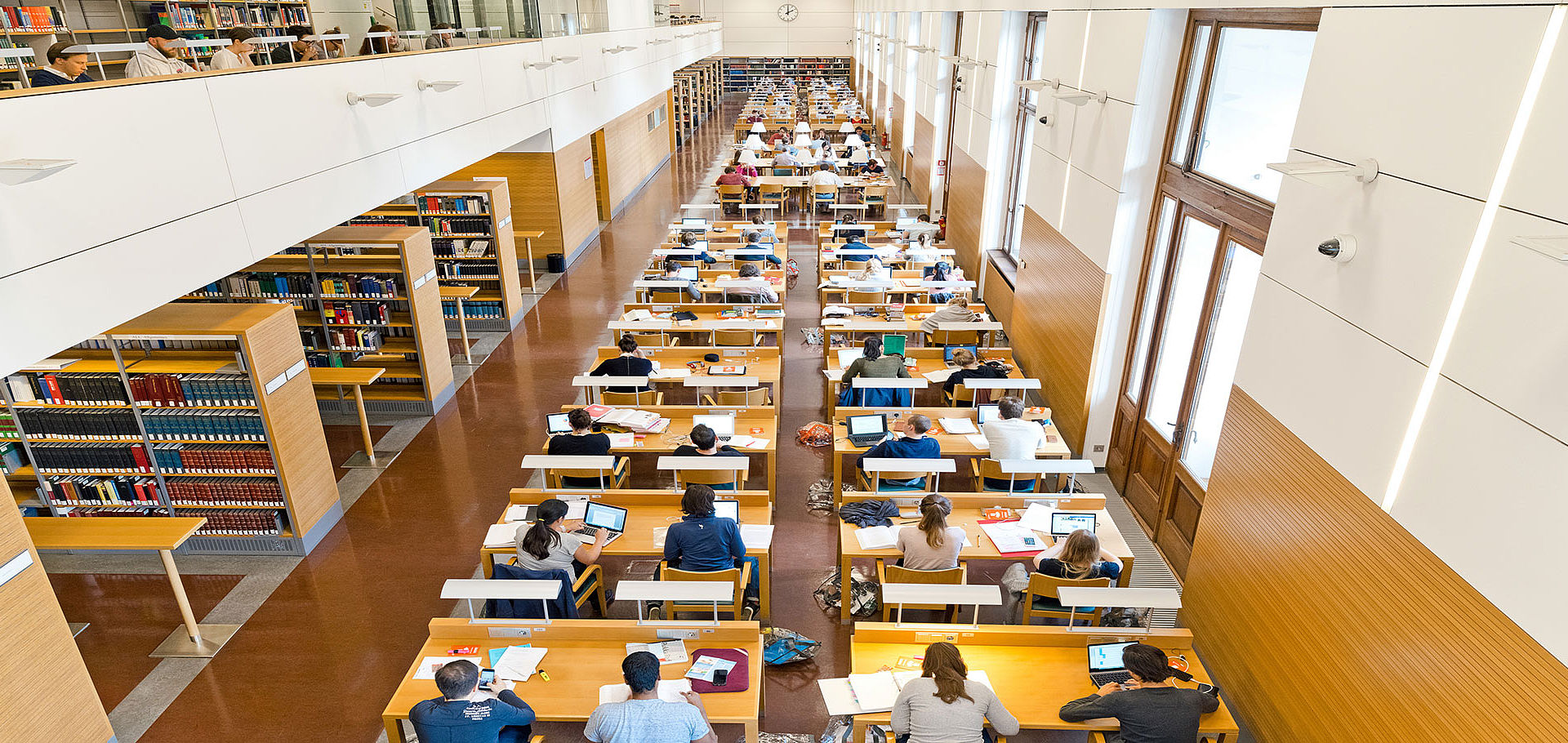 Öffnungszeiten in der Modernen Bibliothek