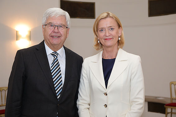 Stephan Füssel (Vortragender) mit Johanna Rachinger