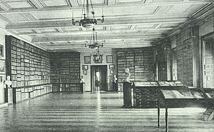 Franz Room with the fideicommissum library, c. 1915