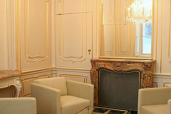 Kaminzimmer in der Beletage des Palais Mollards