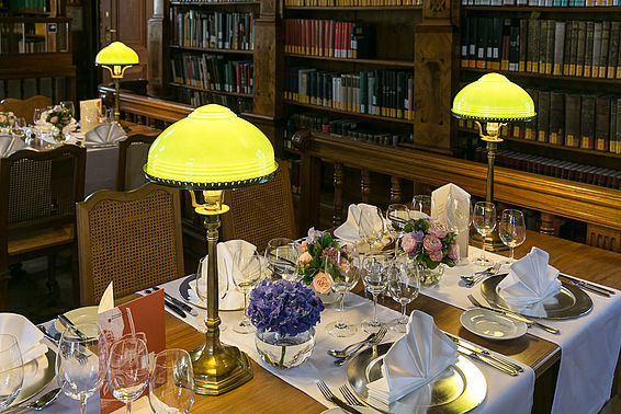 Dinner im Augustinerlesesaal