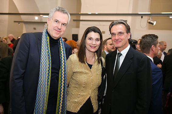 Christoph Thun-Hohenstein mit Ehefrau Karin und Roland Geyer – © Österreichische Nationalbibliothek/APA-Fotoservice/Hörmandinger 