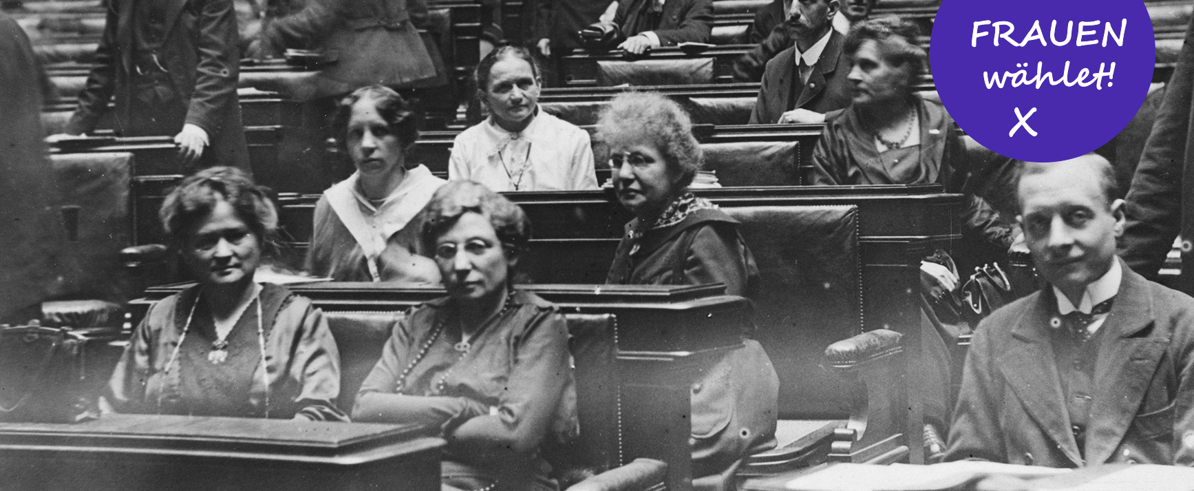 Erste weibliche Abgeordnete im Parlament 1919 (Fotografie)