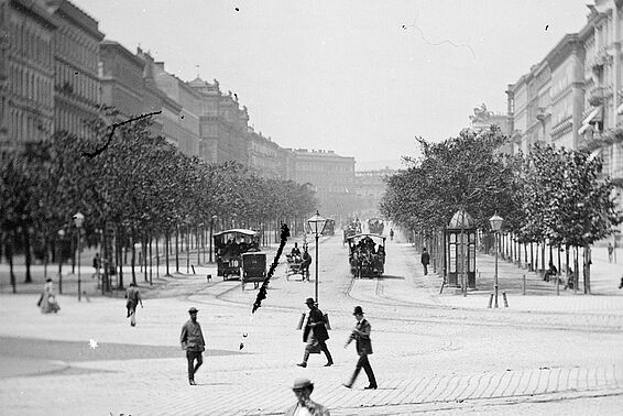Ringstraße in Wien, schwarz-weißes Foto
