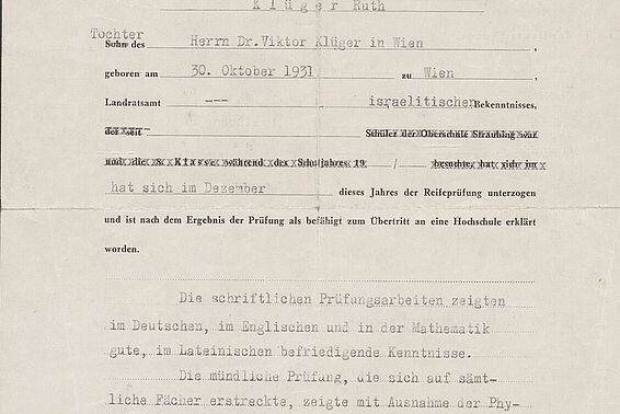 Dokument, das handschriftlich ausgefüllt wurde.