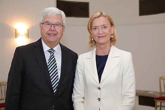 Stephan Füssel (Vortragender) mit Johanna Rachinger