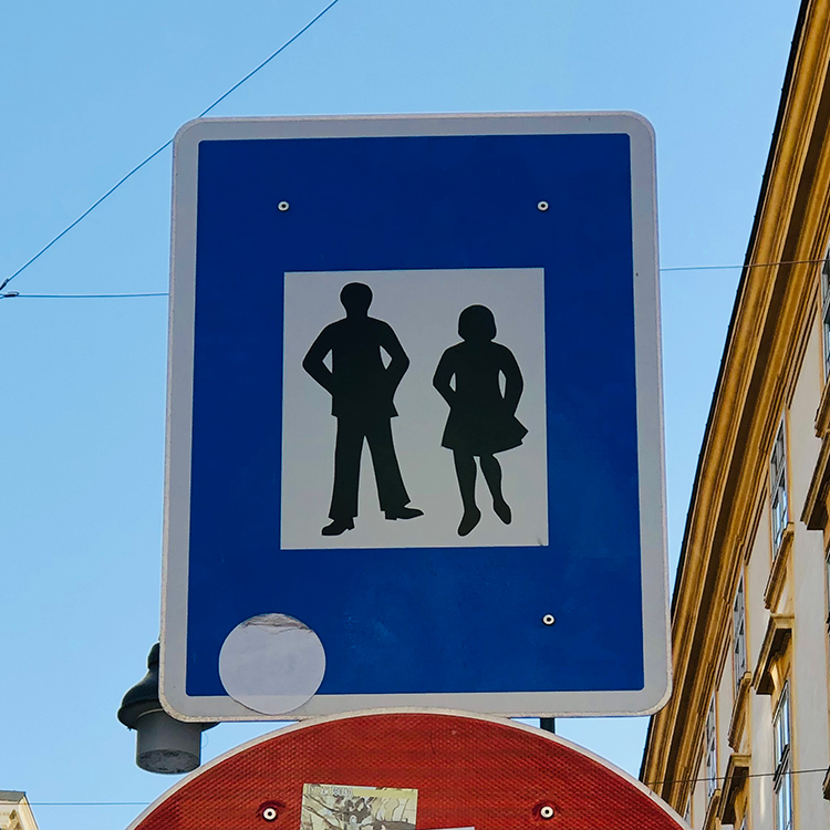 Foto von Fußgängerzonenschild