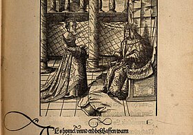 Vergilbte Papierseite mit der Darstellung eines Königs am Thron und einer Königin davor