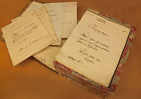 Kapsel des Zettelkatalogs von 1780 