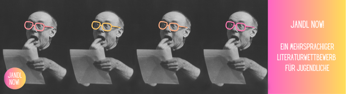 Viermal Jandl mit bunter Brille bei Vortrag