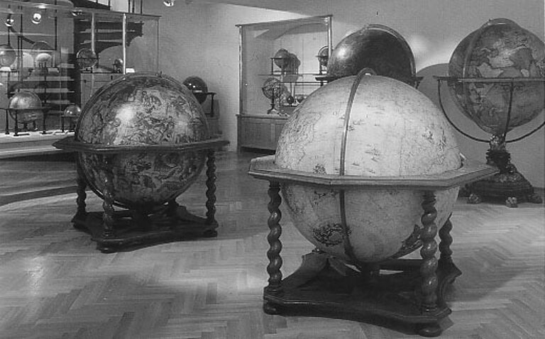 Das Globenmuseum 1986-2005 mit vier Prunkgloben von Vincenzo Coronelli, um 1690