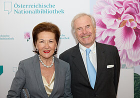 18_dobringer_cordt.jpg Zwei Personen posieren für ein Foto.
