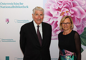 03_rhomberg_kleinhagauer.jpg Zwei Personen posieren für ein Foto.