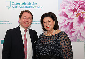07_brunner-loss_loss.jpg Zwei Personen posieren für ein Foto.
