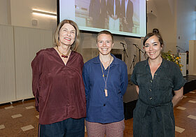 202A1050.jpg Sabine Scholl, Schriftstellerin, Anna Mabo, Musikerin, Yasmine Hafedh (Yasmo), Poetry Slammerin